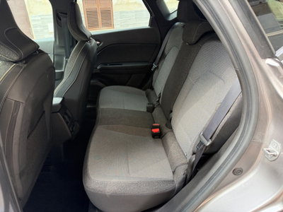 Renault Captur TCe 90 CV Techno (10)