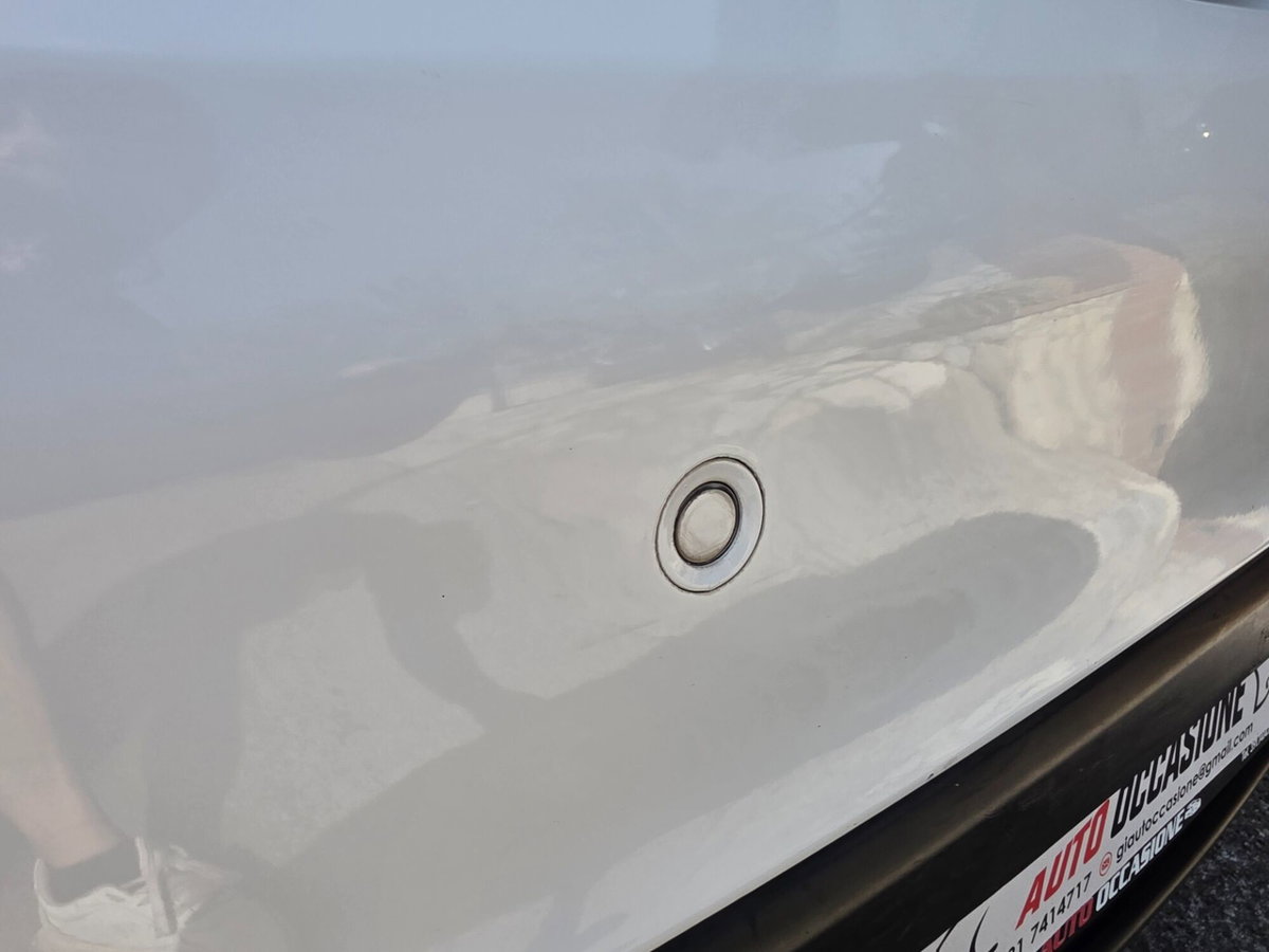 Peugeot 308 1.6 8V e-HDi 112CV Stop&Start robotiz. 5p. Sport (15)