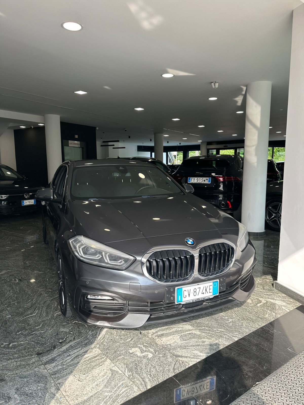 BMW Serie 1 116d 2.0 116CV cat 5 porte Attiva DPF (3)