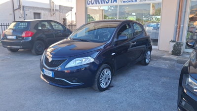 Lancia Ypsilon 1.2 69 CV 5 porte Gold (2)