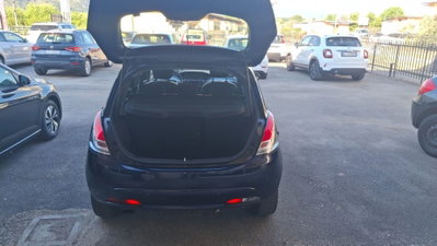 Lancia Ypsilon 1.2 69 CV 5 porte Gold (5)