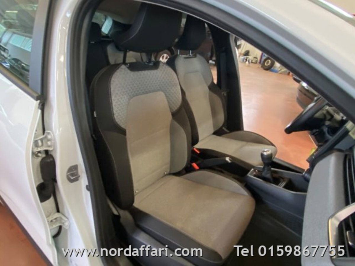 Renault Clio SCe 65 CV 5 porte Equilibre (11)