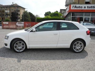 Audi A3 1.6 TDI 90 CV CR F.AP. Ambiente (2)