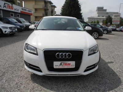 Audi A3 1.6 TDI 90 CV CR F.AP. Ambiente (3)