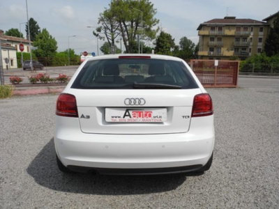 Audi A3 1.6 TDI 90 CV CR F.AP. Ambiente (4)