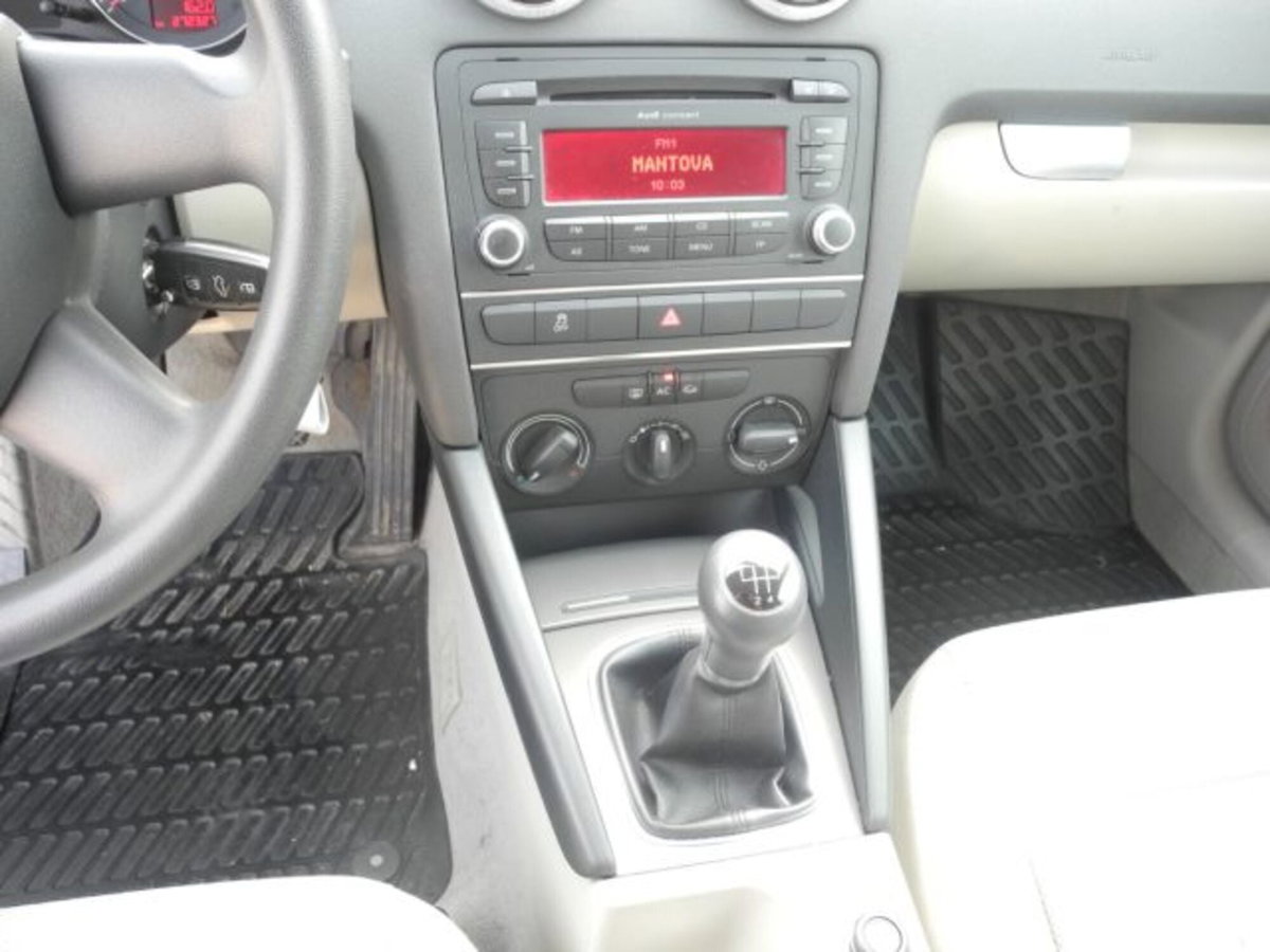 Audi A3 1.6 TDI 90 CV CR F.AP. Ambiente (7)
