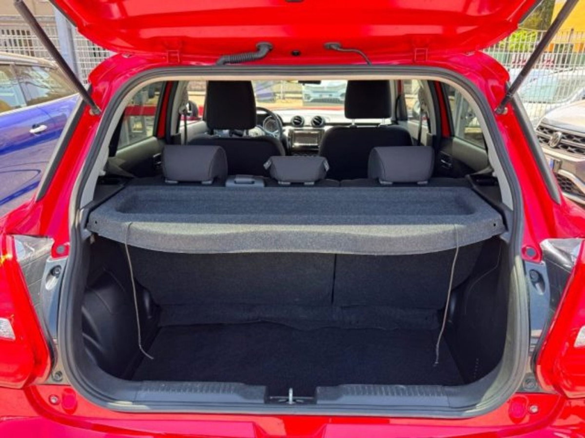 Suzuki Swift 1.2h Top 2wd (6)
