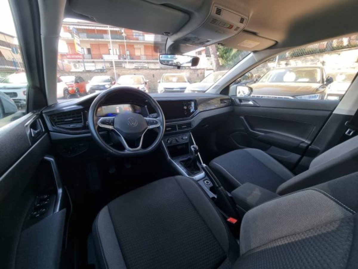 Volkswagen Polo 1.0 Life 80cv (10)