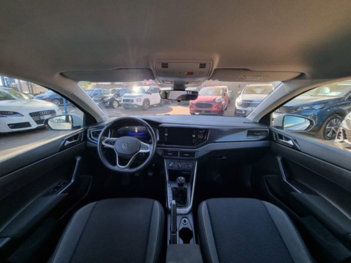 Volkswagen Polo 1.0 Life 80cv (11)