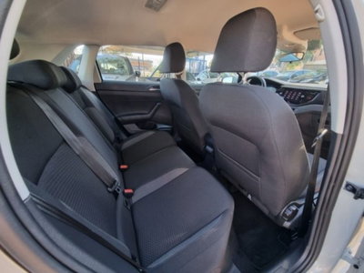Volkswagen Polo 1.0 Life 80cv (14)
