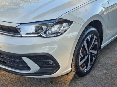 Volkswagen Polo 1.0 Life 80cv (7)