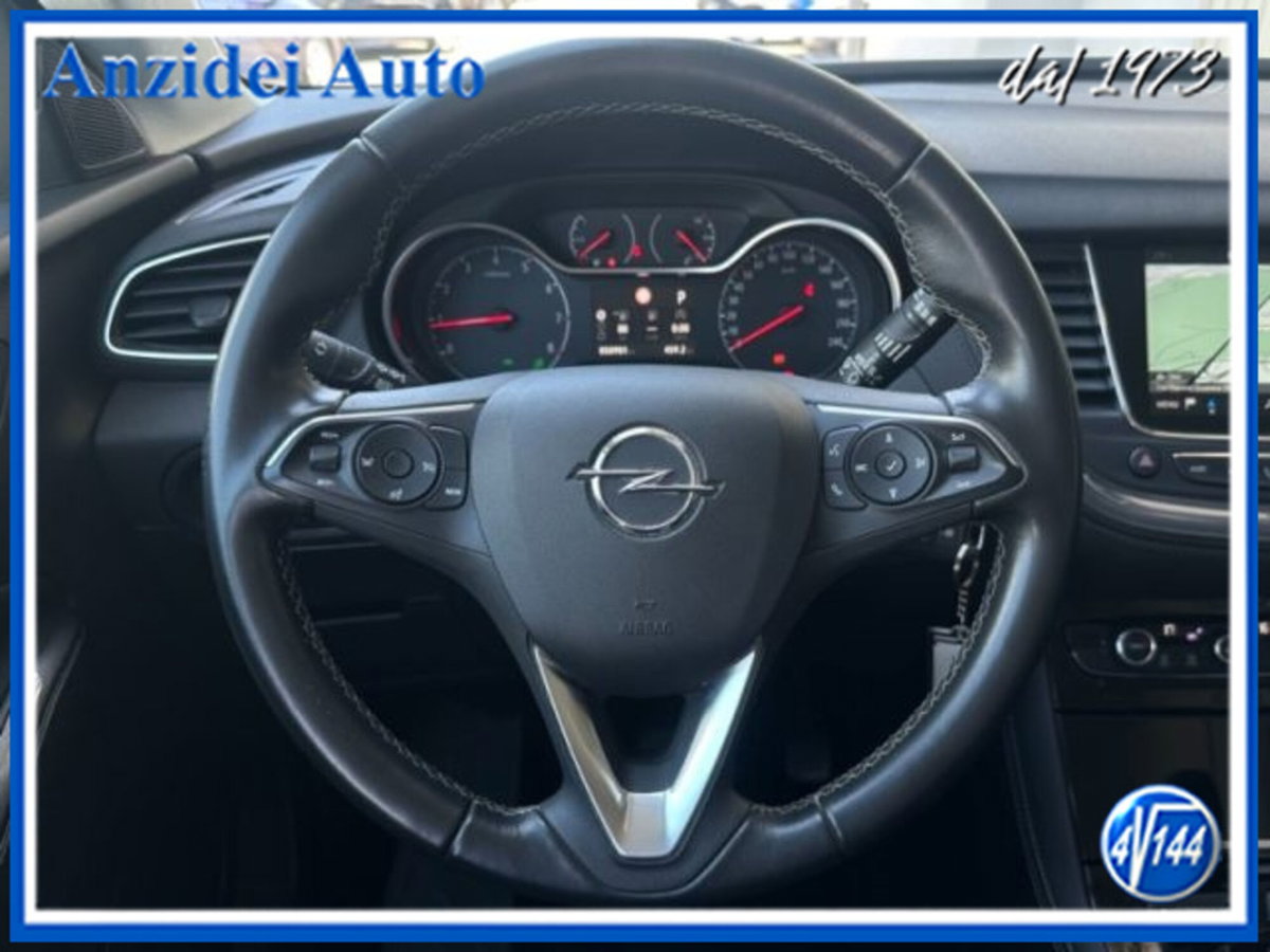 Opel Grandland X 1.5 diesel Ecotec Start&Stop aut. Elegance (11)