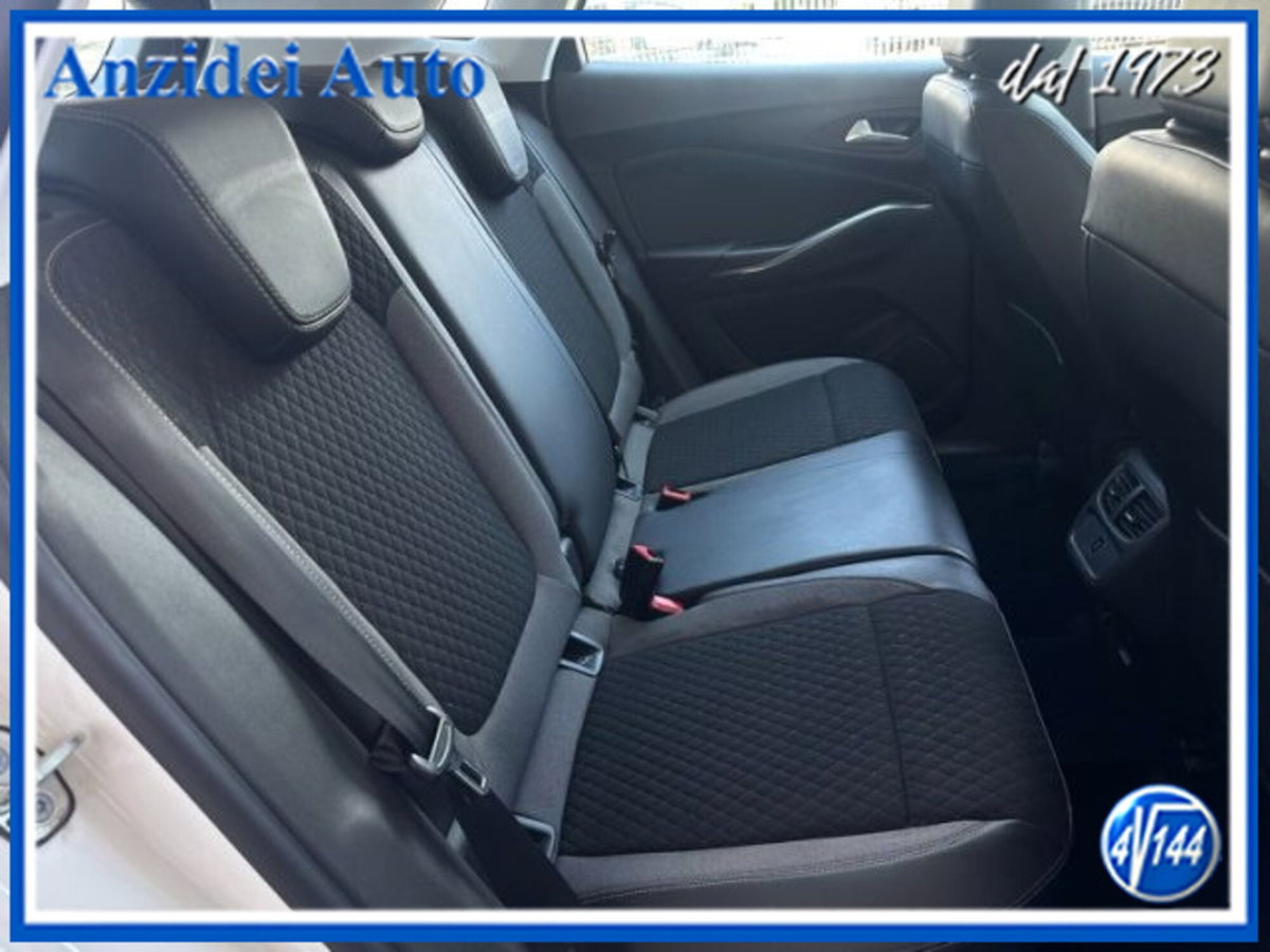 Opel Grandland X 1.5 diesel Ecotec Start&Stop aut. Elegance (9)