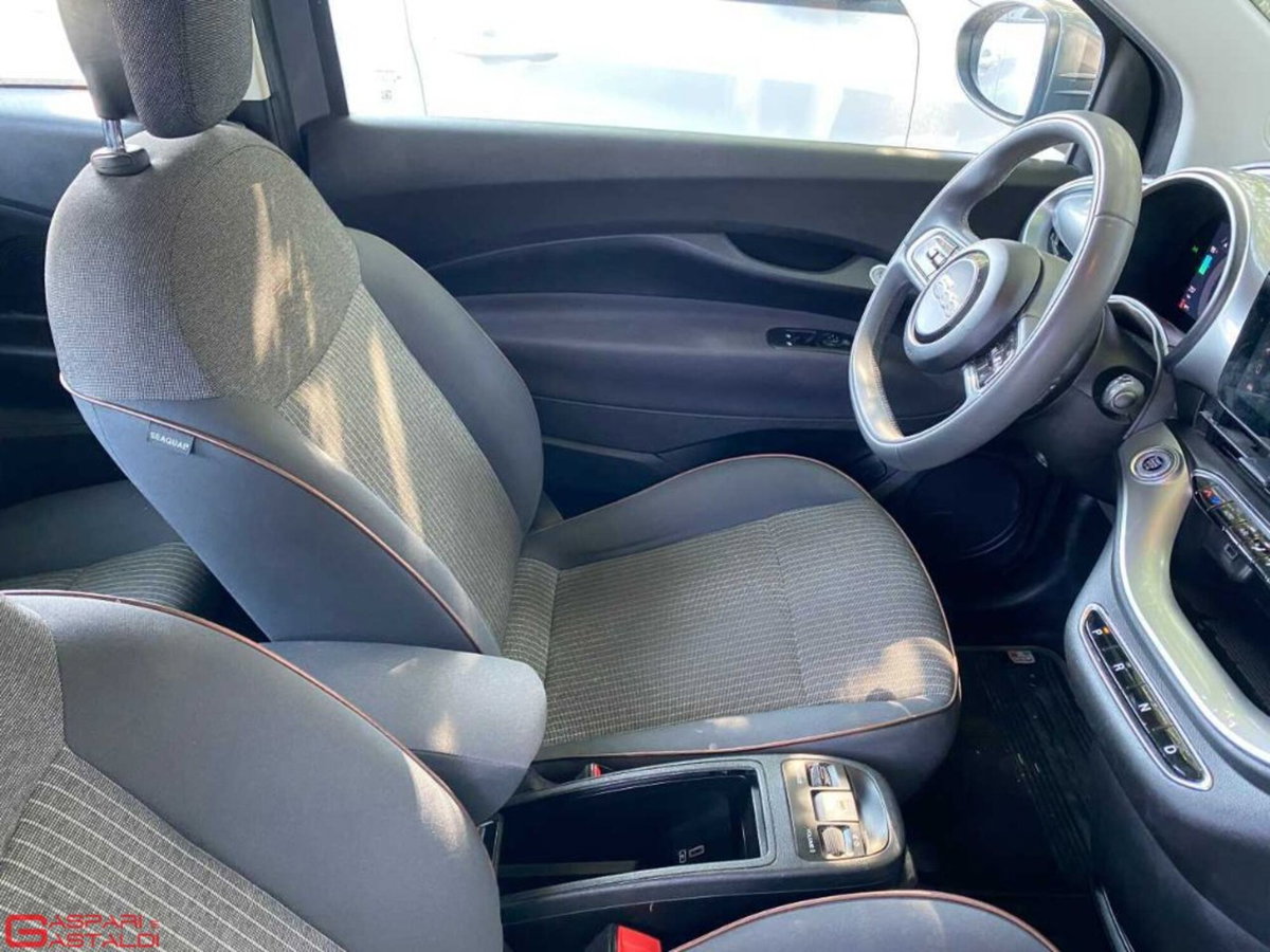 Fiat 500 Cabrio Icon Cabrio 42 kWh (11)