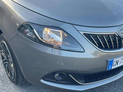 Lancia Ypsilon 1.0 FireFly 5 porte S&S Hybrid Gold Plus (3)