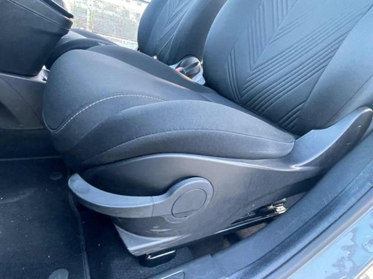 Lancia Ypsilon 1.0 FireFly 5 porte S&S Hybrid Gold Plus (9)