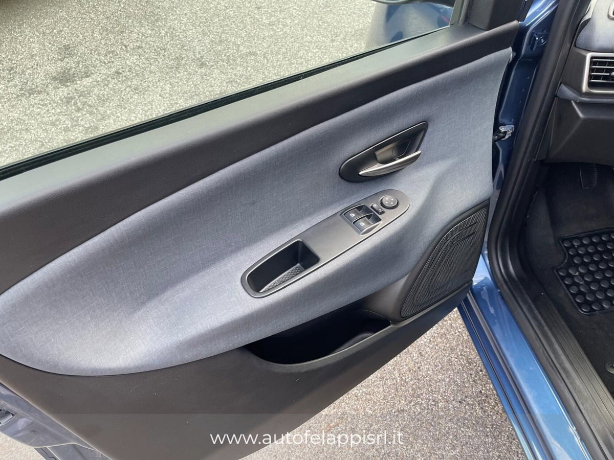 Lancia Ypsilon 1.0 FireFly 5 porte S&S Hybrid Gold Plus (11)