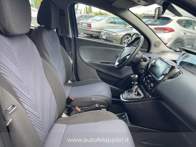 Lancia Ypsilon 1.0 FireFly 5 porte S&S Hybrid Gold Plus (13)