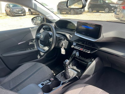 Peugeot 208 PureTech 100 Stop&Start 5 porte Allure (11)