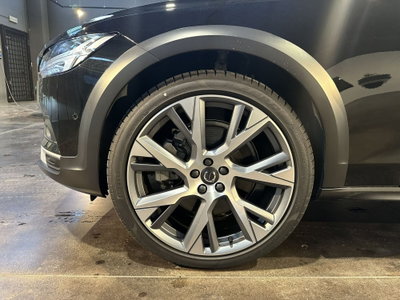 Volvo V90 Cross Country B5 (d) AWD automatico Ultimate (13)