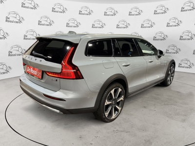 Volvo V60 Cross Country 2.0 b4 Plus awd auto (6)
