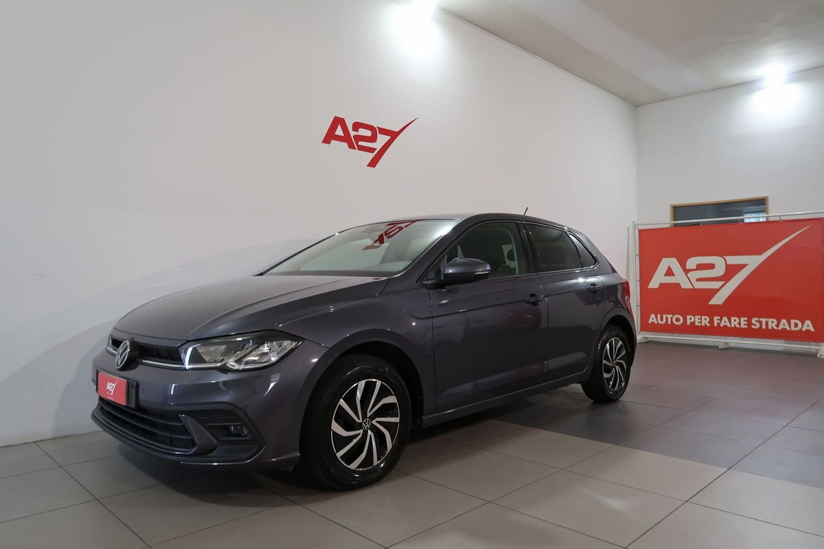 Volkswagen Polo 1.0 Life 80cv (12)