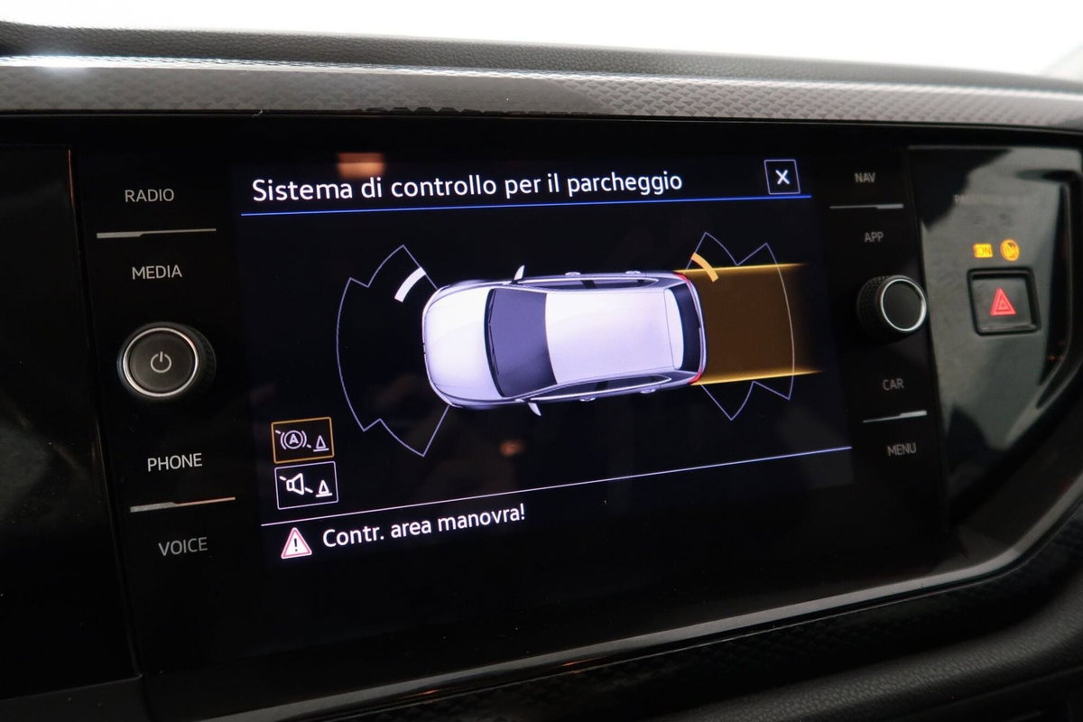 Volkswagen Polo 1.0 Life 80cv (9)