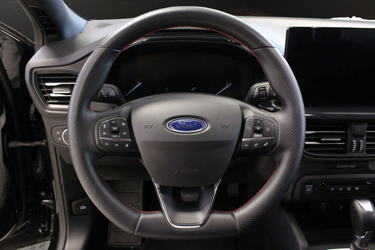 Ford Focus 1.0t ecoboost h ST-Line X 155cv powershift (13)