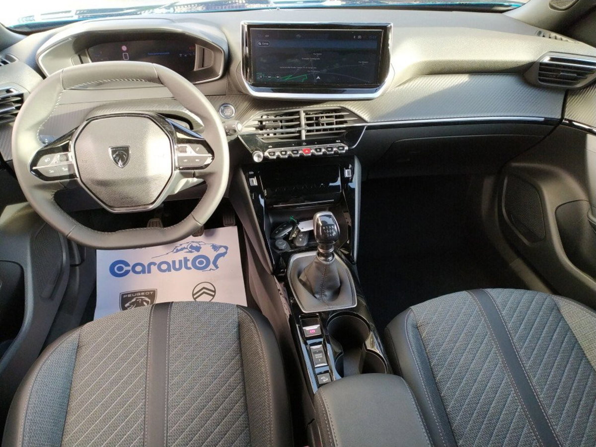 Peugeot 2008 1.2 turbo Allure 100cv (10)