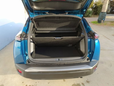 Peugeot 2008 1.2 turbo Allure 100cv (14)
