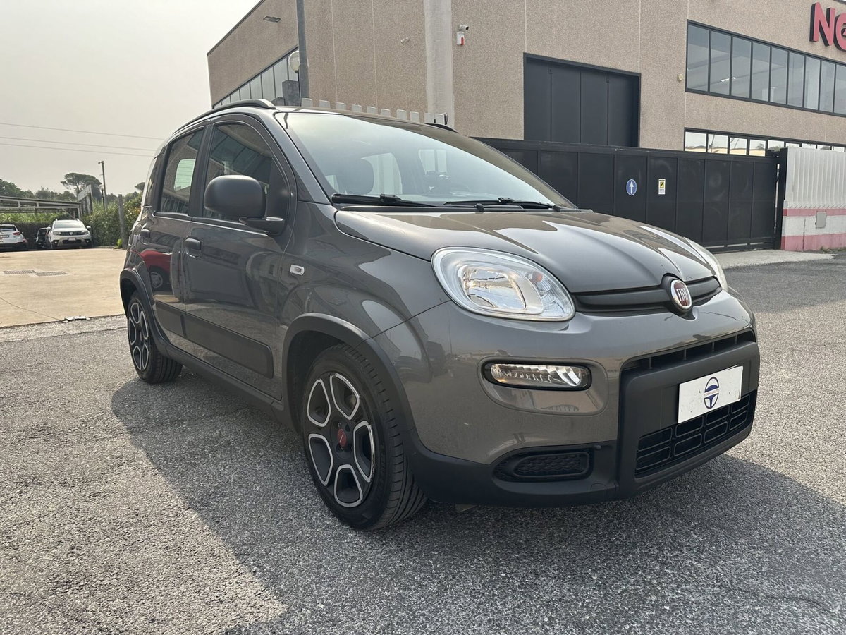 Fiat Panda 1.0 FireFly S&S Hybrid City Cross (9)