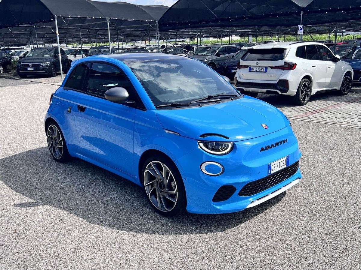 Abarth 500e 42 kWh Turismo (2)