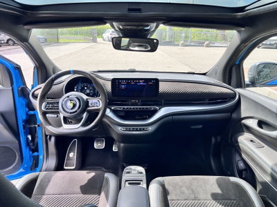 Abarth 500e 42 kWh Turismo (9)