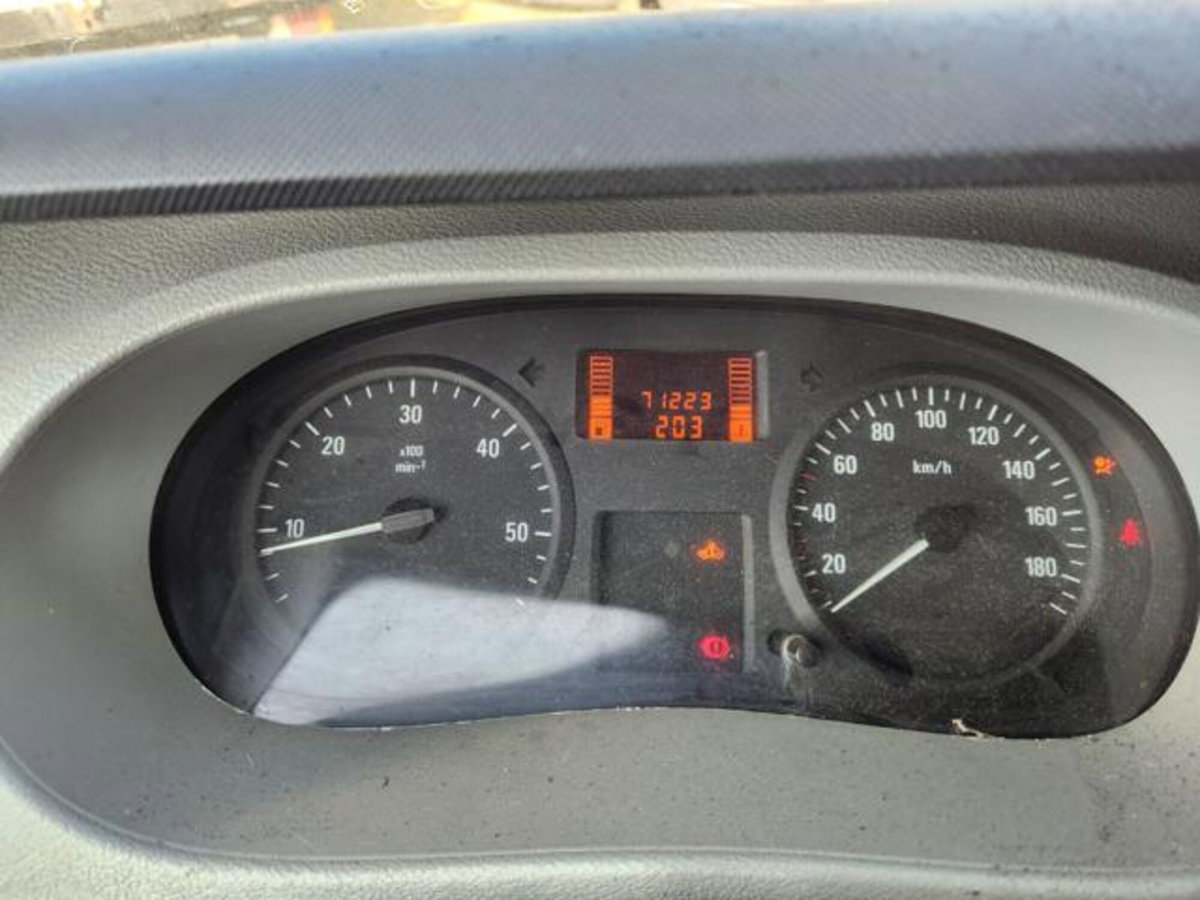 Renault Master Furgone T33/100 2.5 dCi PC-TN Fur.Vtr.Ice (6)