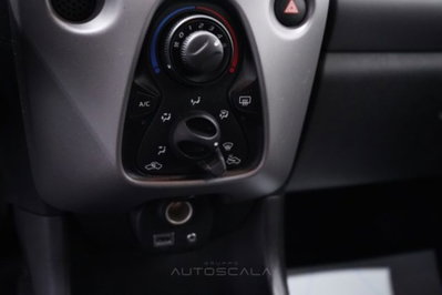Peugeot 108 72 5 porte Active (15)