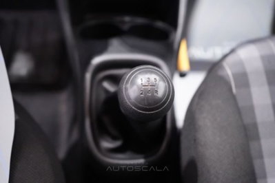 Peugeot 108 72 5 porte Active (16)