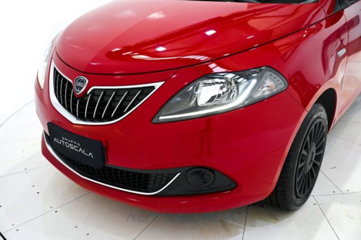 Lancia Ypsilon 1.0 FireFly 5 porte S&S Hybrid Ecochic Silver (20)