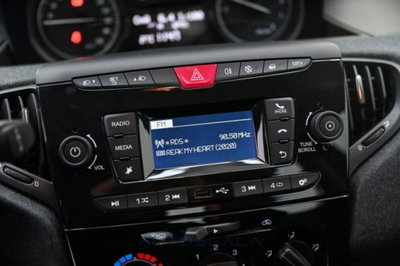 Lancia Ypsilon 1.0 FireFly 5 porte S&S Hybrid Ecochic Silver (8)