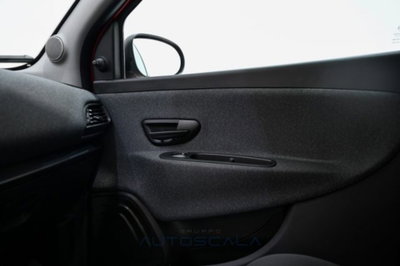 Lancia Ypsilon 1.0 FireFly 5 porte S&S Hybrid Silver Plus (14)
