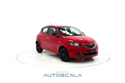 Lancia Ypsilon 1.0 FireFly 5 porte S&S Hybrid Silver Plus (19)