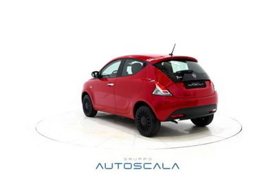 Lancia Ypsilon 1.0 FireFly 5 porte S&S Hybrid Silver Plus (3)