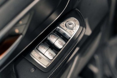Mercedes-Benz Classe V Extralong 300 d Avantgarde auto (17)