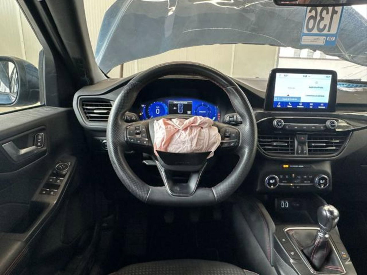 Ford Kuga 1.5 EcoBlue 120 CV 2WD ST-Line (15)