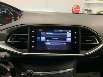 Peugeot 308 BlueHDi 120 S&S EAT6 Business (12)