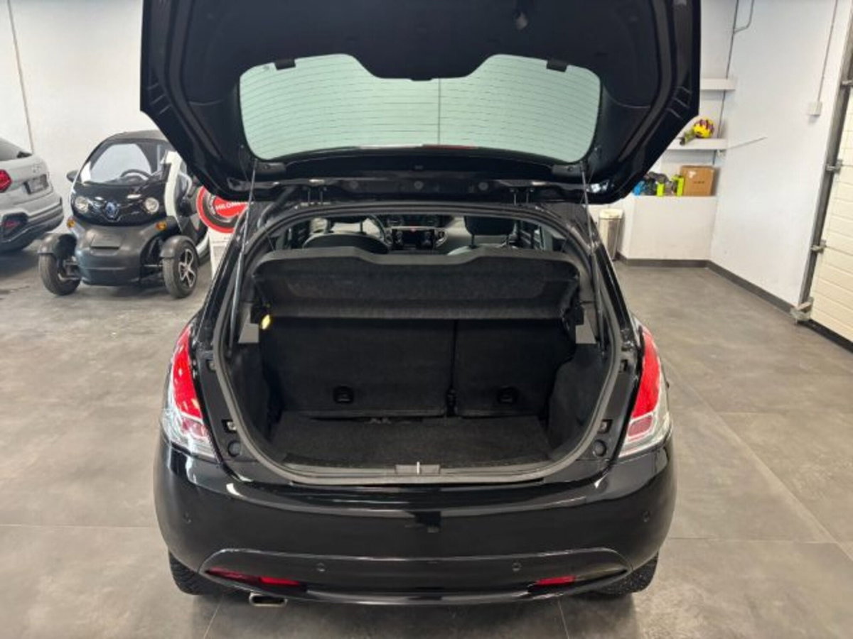 Lancia Ypsilon 1.3 MJT 16V 95 CV 5 porte S&S Gold (15)