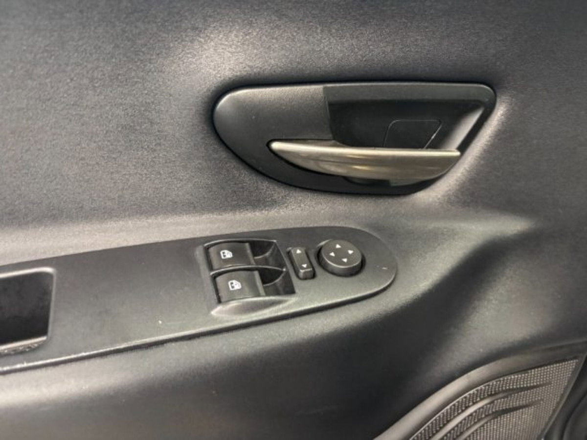 Lancia Ypsilon 1.3 MJT 16V 95 CV 5 porte S&S Gold (17)