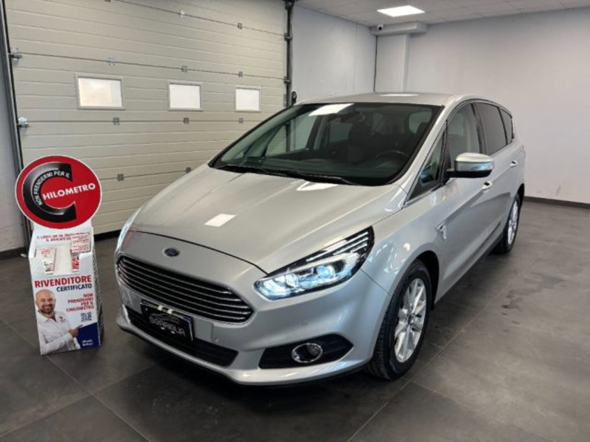 Ford S-Max 2.0 TDCi 150CV Start&Stop Powershift 7 posti Vignale (3)