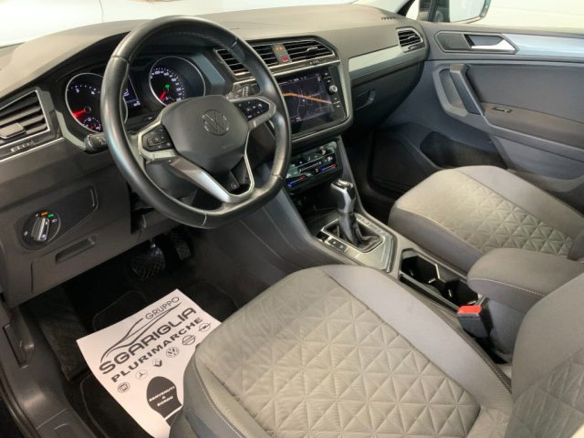 Volkswagen Tiguan 2.0 tdi Elegance 150cv dsg (10)