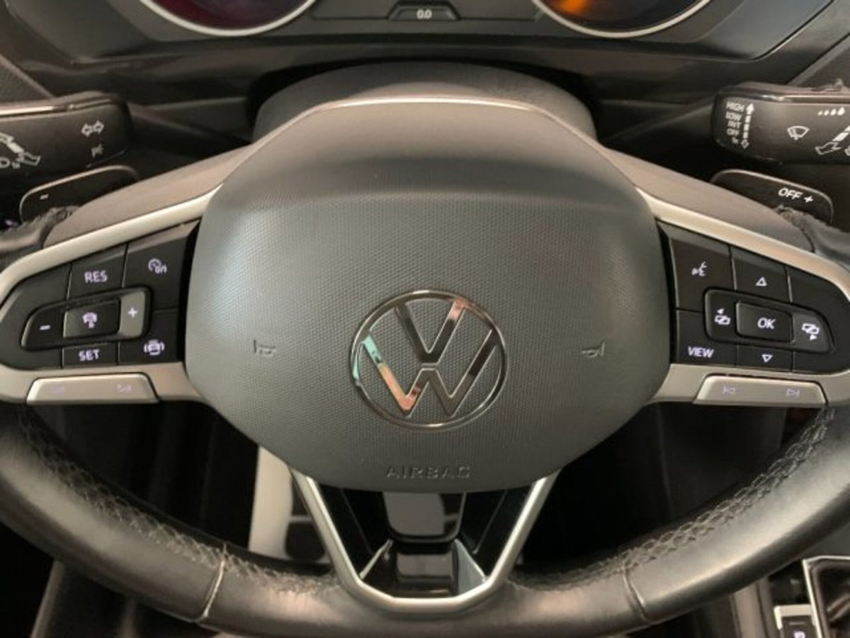 Volkswagen Tiguan 2.0 tdi Elegance 150cv dsg (17)