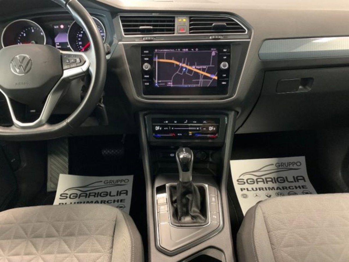 Volkswagen Tiguan 2.0 tdi Elegance 150cv dsg (8)